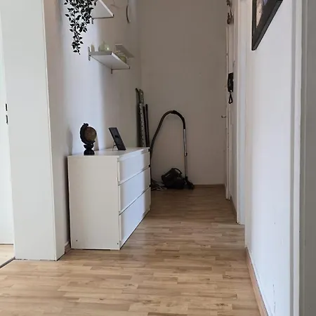 Hagenstay Delstern 3 *
