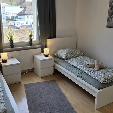 Hagenstay Delstern 3 *